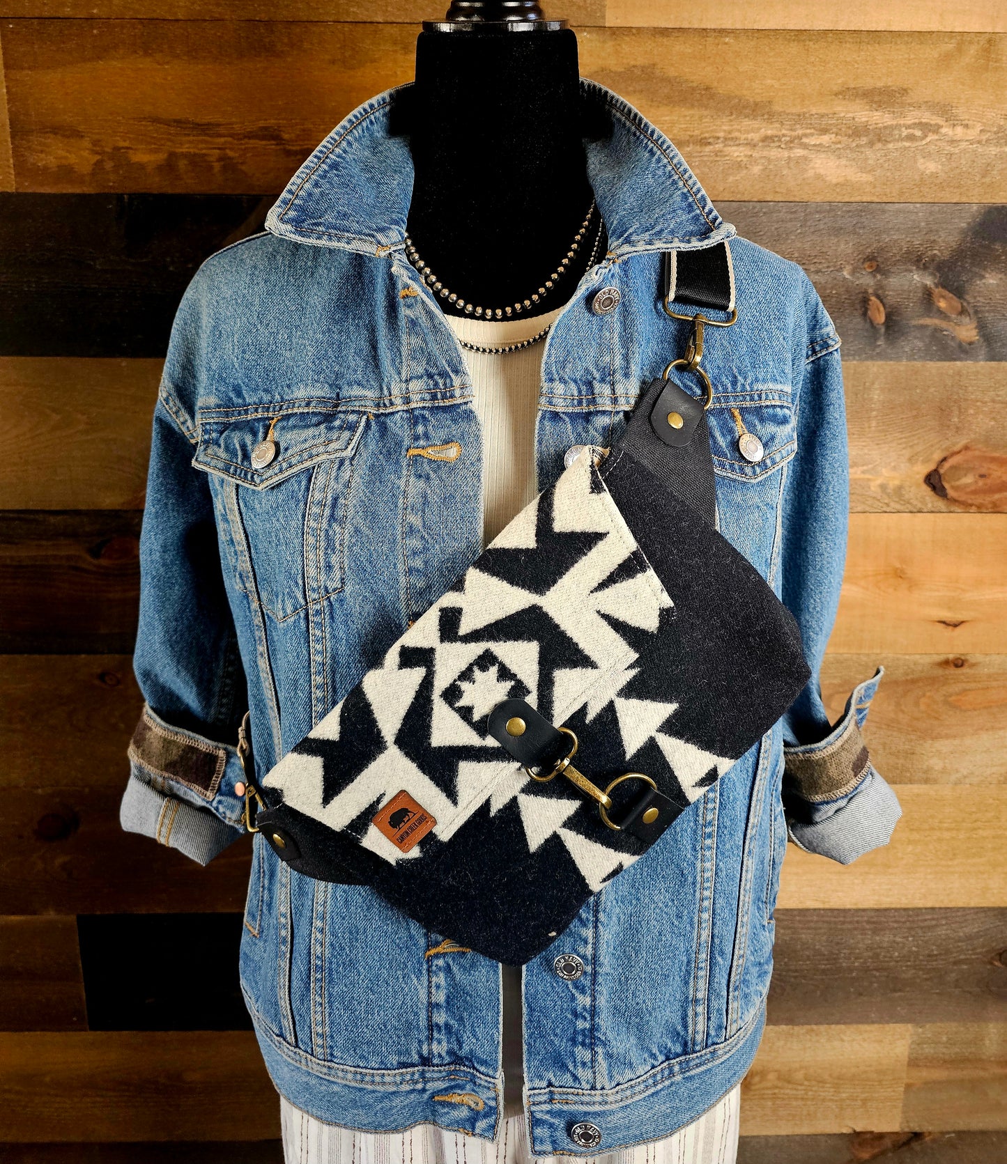 Western Crossbody Sling - Condensed White