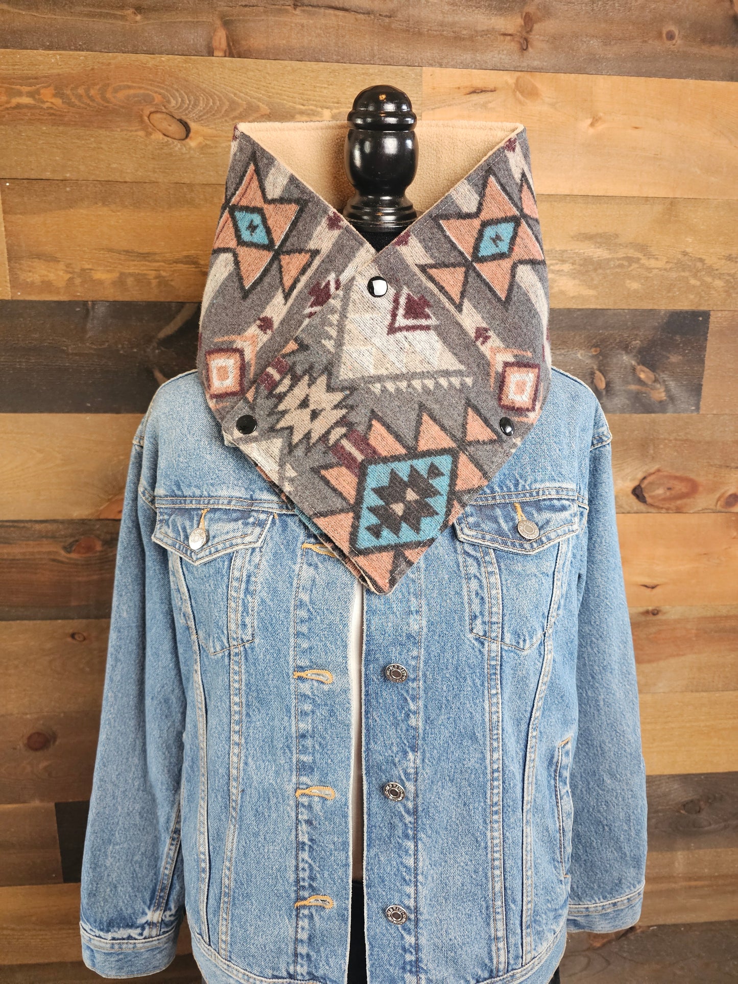 Women's Western Cowl - Grey/Turquoise Aztec