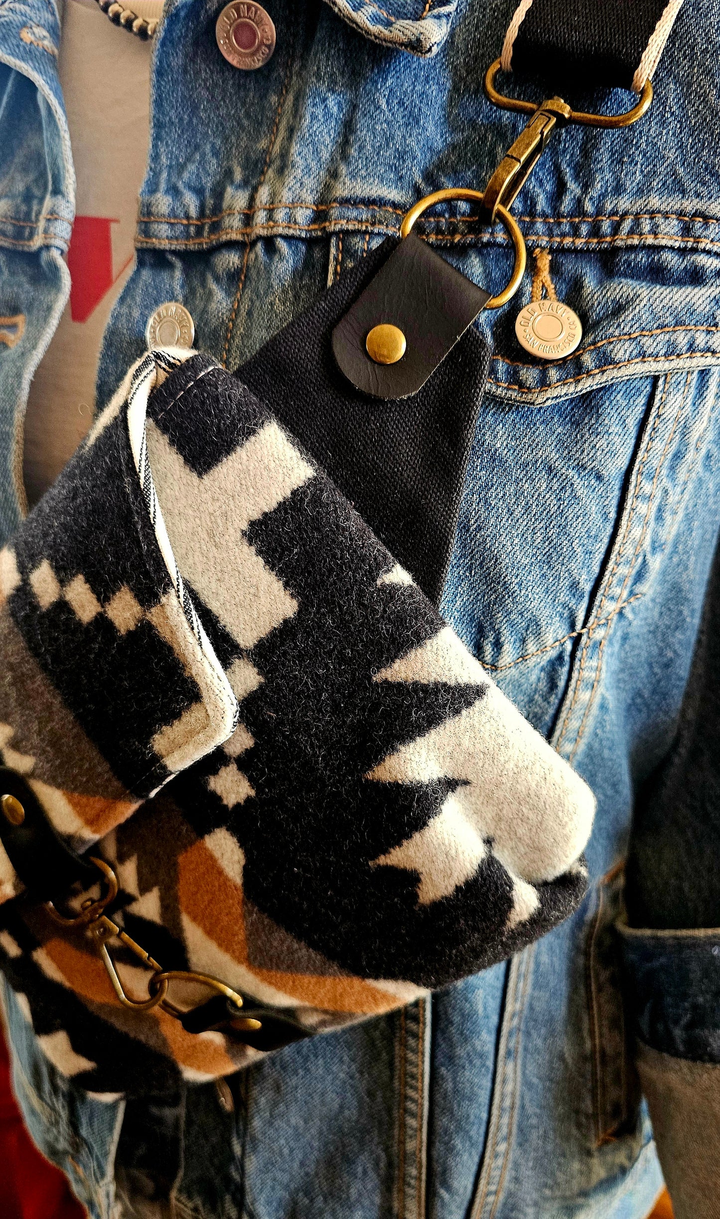 Western Crossbody Sling - Spider Rock
