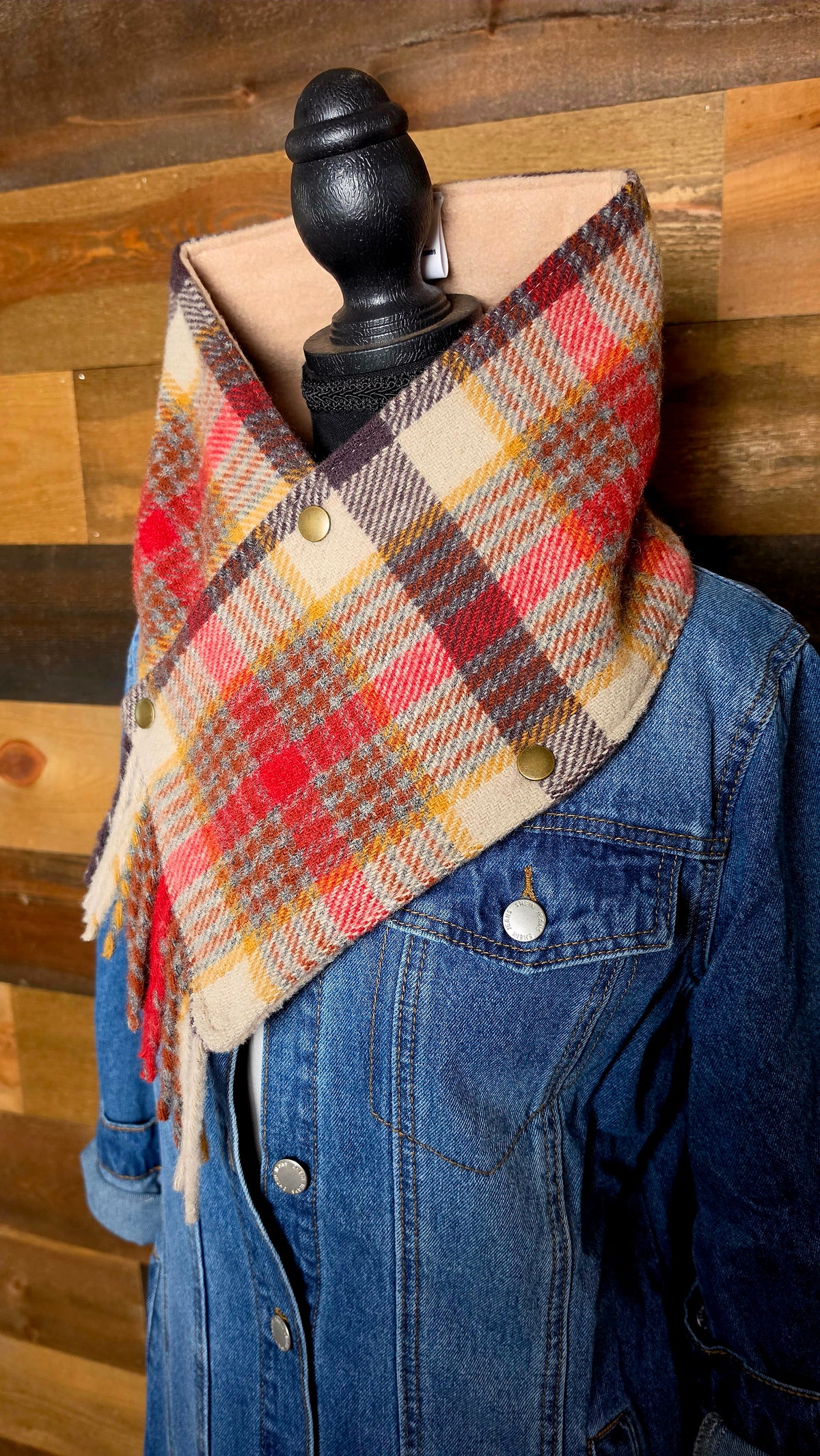Plaid Wool Cowl Scarf - Lassen Fringe