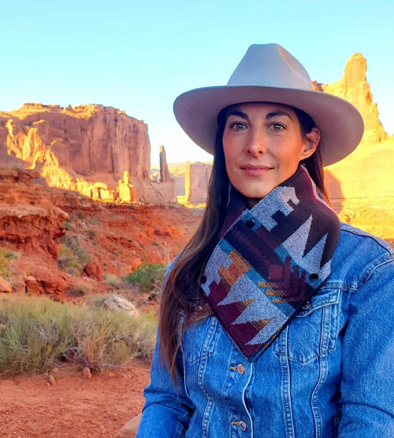 Women's Western Cowl